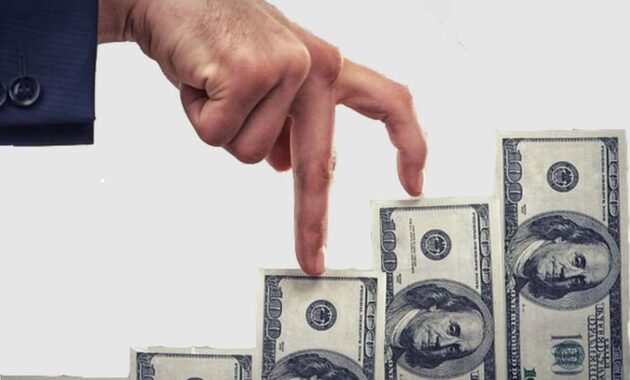 US Dollar Trends Higher